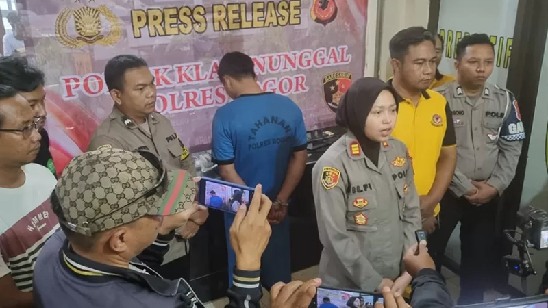 Diduga Tak Terima Ayahnya Dikritik di Medsos, Anak Kades di Bogor Pukuli Warga, Kini Jadi Tersangka dan Ditahan